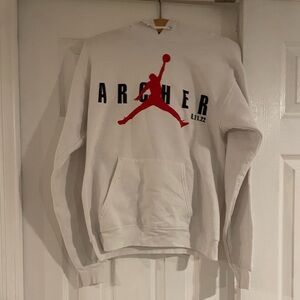 Jordan “Archer” hoodie in white